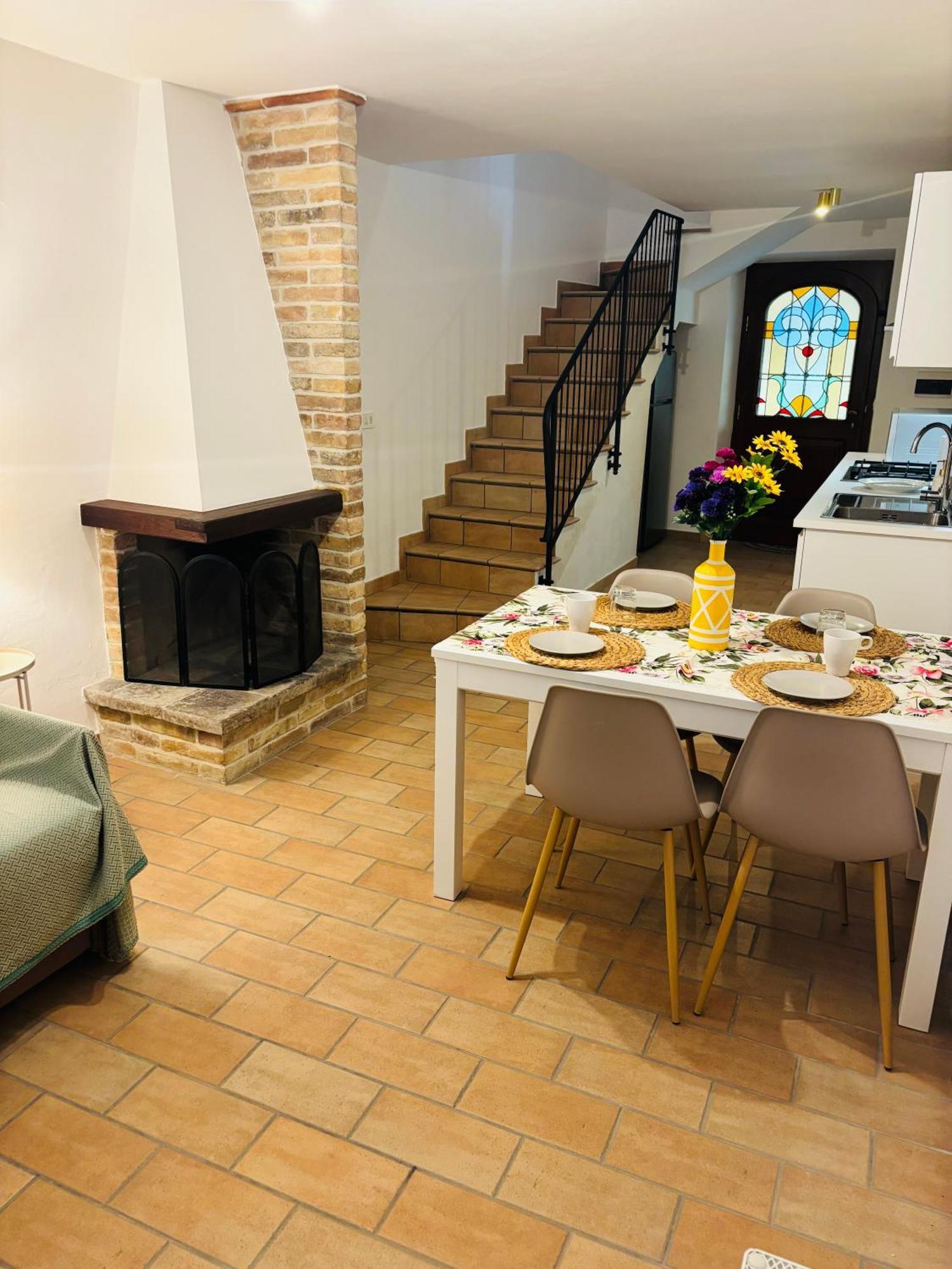 Al Belvedere Apartment II Atri Esterno foto